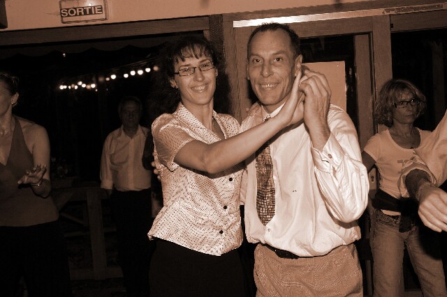 min 2006 10 29 guinguette mp 353 sepia